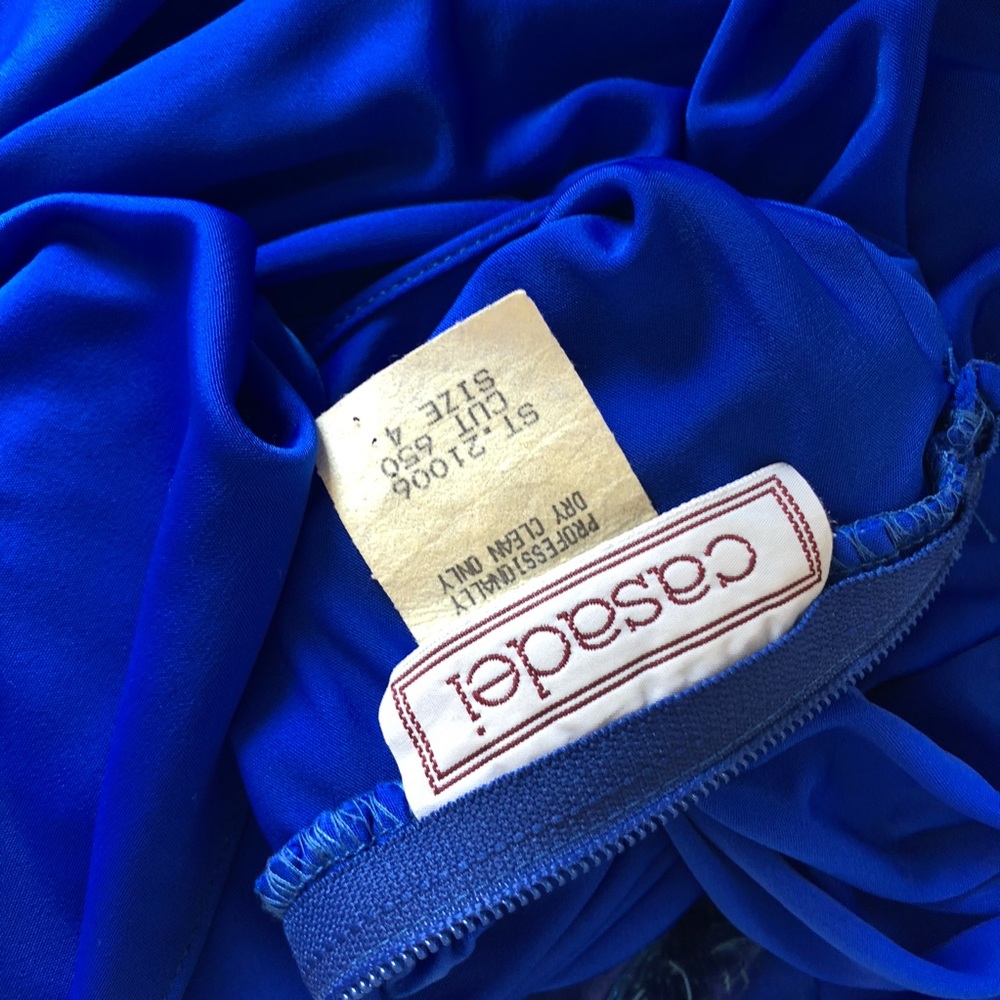 Vintage Sequin Neckline Ruched Shoulder Padded Midi Dress - Picture 13 of 15